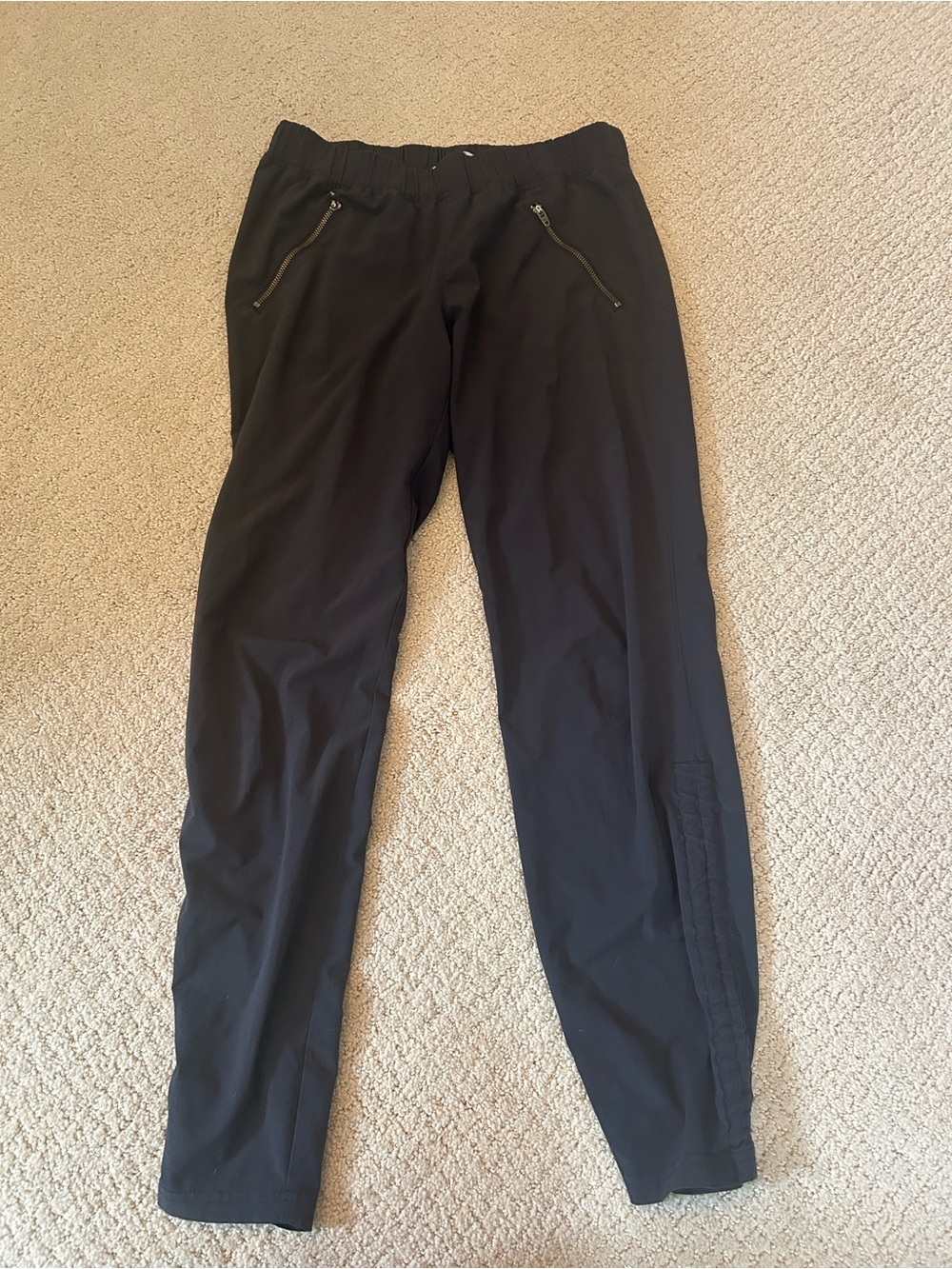 Athleta Black Pull-On Travel Pants with Ruched Drawstring Legs